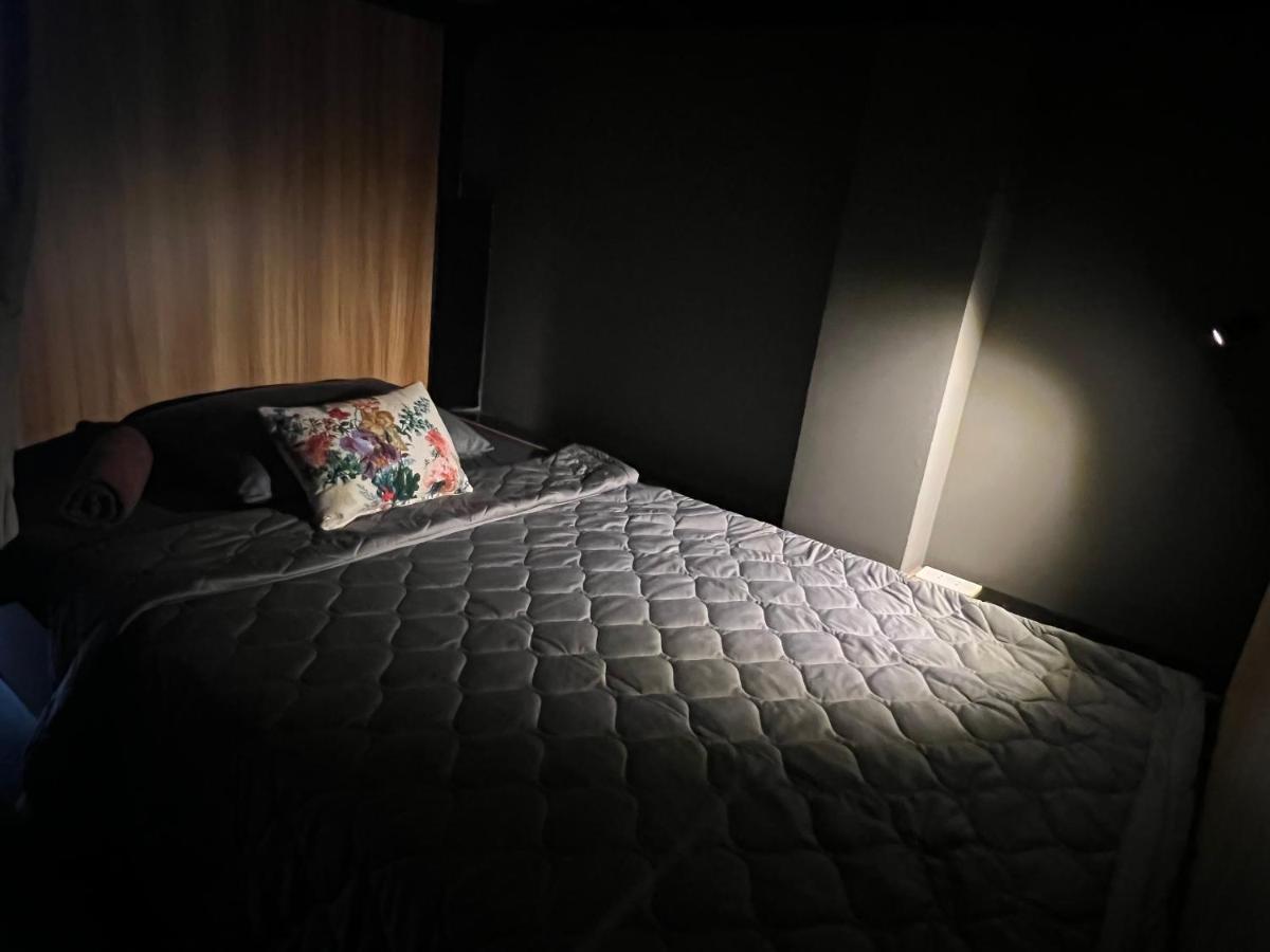 Saigon 118 Hostel And Cafe โฮจิมินห์ซิตี้ ภายนอก รูปภาพ